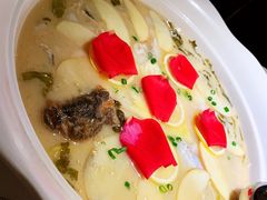 -江渔儿酸菜鱼(映月湖环宇城店)