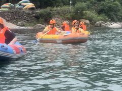 -安吉龙王山峡谷漂流
