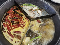 -渝里重庆火锅(航天城店)