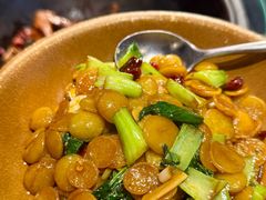 -挂旗柴锅鸡(蚌山区嘉年华店)