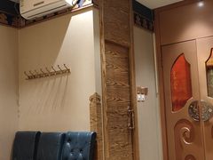 -蒙古人烤羊大师(工农大路创始店)