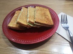 咖椰吐司-HELLO 27 意面·沙拉·帕尼尼