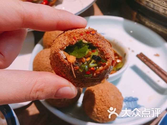苗家豆腐圆子