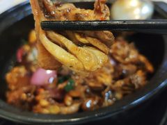 -胡须佬鸡煲四季火锅(龙珠大道店)