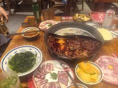 现炒菌汤鸳鸯锅-袁山山重庆火锅(丈八北路店)