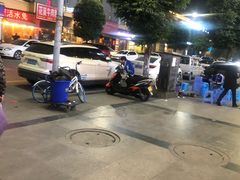 -麻辣巅峰美蛙鱼头火锅(犀浦店)