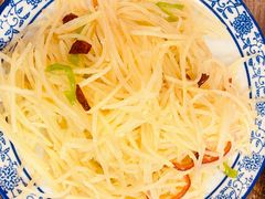 -老钟家烤羊排·敦伊阁清真餐厅胡羊焖饼