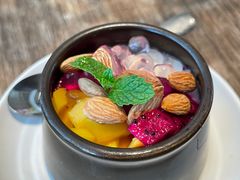鲜果杏仁豆腐-云海肴云南菜(浦江欢乐颂店)