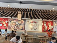 -佬钱湾仔(衣裳街店)