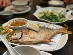 香煎鲳鱼-大头虾越式风味餐厅(光明广场店)