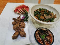 -雅和生态渔庄·宜城锅巴饭(龙灵山公园店)