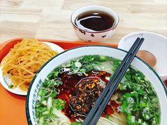 -格格家兰州纯汤牛肉面