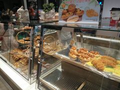 面包甜点陈列柜-巴黎贝甜(常德路店)