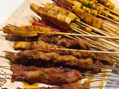 -老街烧烤大排档·地道湖北菜·龙虾馆(汉口火车站店)