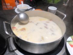 -煲宫猪肚鸡(昆山金鹰国际购物中心店)