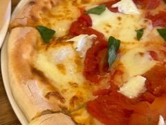 -城市大道红炉披萨烘焙坊