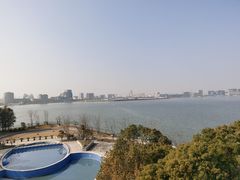 -上海滴水湖皇冠假日酒店