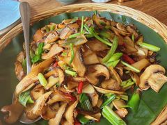 -云之南(八里庄店)