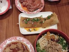 -爆炸头阿姨小四川正宗川味小吃(无任何分店)