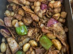 -老东镇啤酒屋海鲜加工·蒸汽海鲜·海鲜烧烤(台东店)