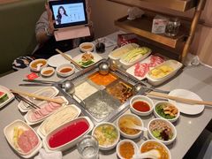 -海底捞火锅(新松江路店)