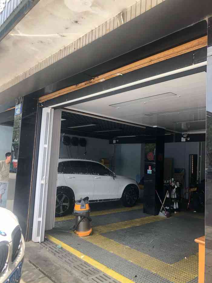 福莱士蒸汽洗车养护中心-"车子从过年前开始一直没洗,疫情期间洗车店.