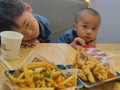 -魔都三兄弟酸辣粉·蘸卤炸串(虹桥万科店)