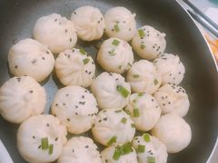 特色金牌拇指生煎包-梦都海鲜酒家(万达广场江桥店)