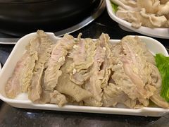 -明何记涮牛肚(品牌首店隋唐植物园南门古城路店)