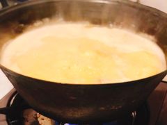 -鲜入围煮花胶鸡海鲜火锅