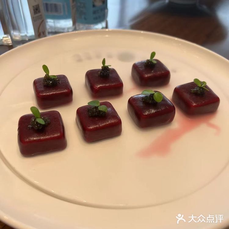 不喝酒的话开车来也是非常方便的！