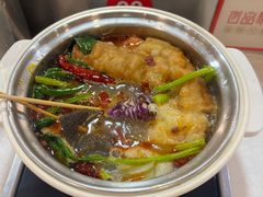 -百品聚旋转火锅(万德庄店)