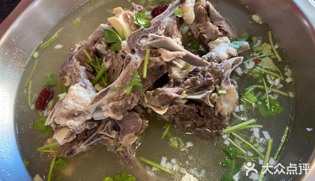 哈尔滨一家正宗京味的羊蝎子火锅