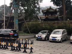 -峨眉山报国寺