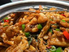 青椒紫苏味-蛙小侠·沸腾砂锅牛蛙(增城东汇城店)