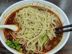 特色肥肠面-耙豌豆重庆小面