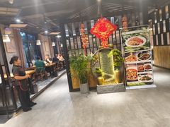 -小三峡食府(西五路店)