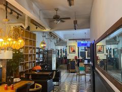 -拖板鞋咖啡旅行酒店(春熙路地铁站店)