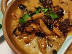 小鸡炖榛蘑-止观小馆·辽河口渔家菜(王府井店)