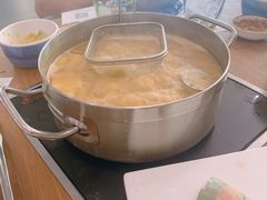 -樾餐厅泰式海鲜火锅(民歌湖店)