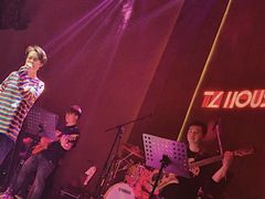 -TZ House音乐现场(来福士中心店)