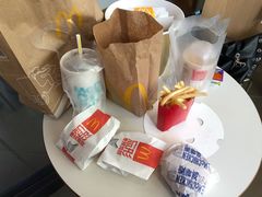 -麦当劳(中二横路店)