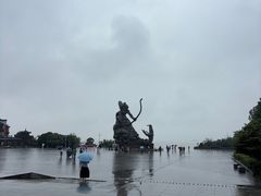 -巴陵广场