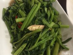 -Dang restaurant (patong phuket)
