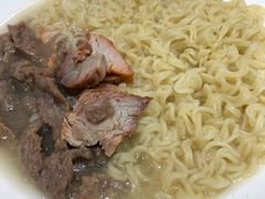 牛肉叉燒出前一丁-華人 華星冰室(氹仔 店)