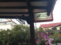 -Dash Teak House