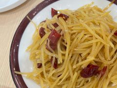 酸辣土豆丝-老边饺子馆(西站店)