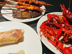 -钱小奴海鲜自助黑金店(杭州滨江龙湖店)