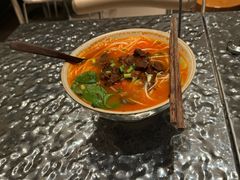 -粉八·云南米线·建水烧烤(常熟路店)