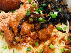 辣肉面-沪西老弄堂面馆(定西路店)